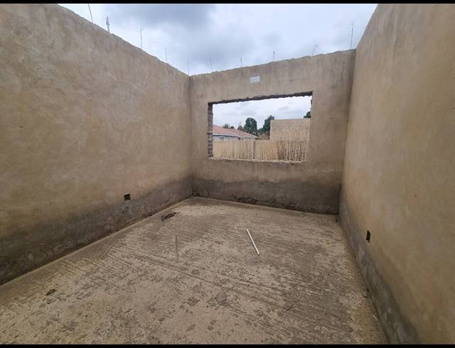 3 BEDROOM TOWNHOUSE FOR SALE IN ARCON PARK